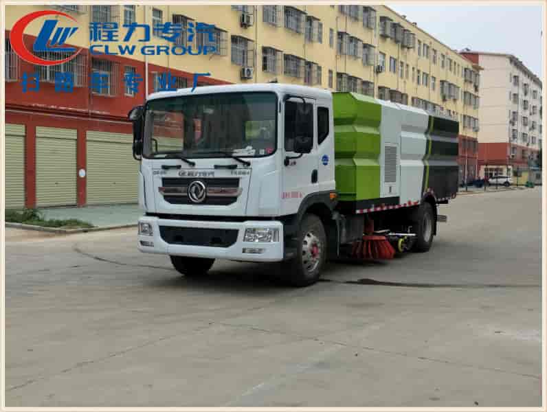 東風D9洗掃車
